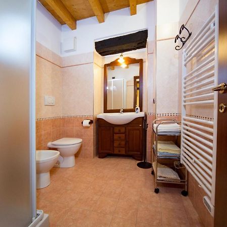 Villa Il Nido Delle Rondini Testico Exterior foto