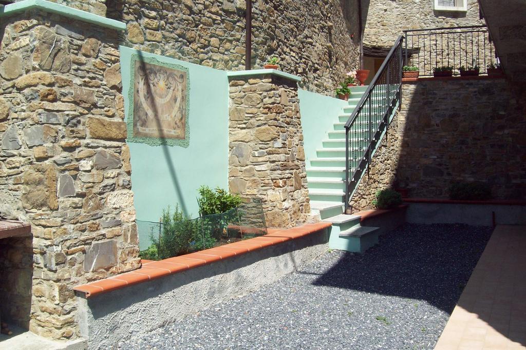 Villa Il Nido Delle Rondini Testico Exterior foto